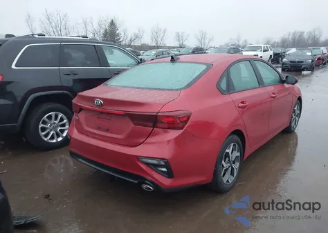 2021 Kia Forte Lxs из США, поврежденный, VIN 3KPF24AD8ME371403